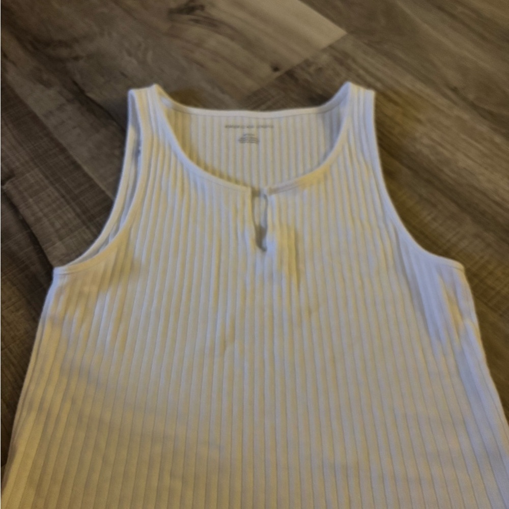 American Eagle White Ribbed Tank Top